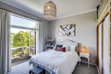 Photo of property in 9 Lawrence Road, Hospital Hill, Napier, 4110