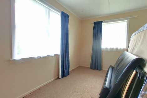 Photo of property in 42b Black Rock Road, Newlands, Wellington, 6037