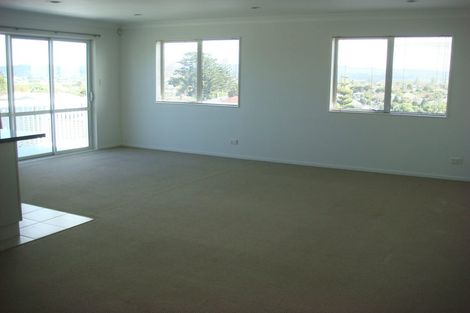 Photo of property in 5b Henry Street, Avondale, Auckland, 1026