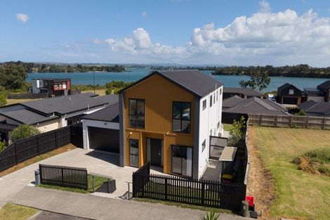 Photo of property in 16 Otohikawa Avenue, Glenbrook, Waiuku, 2681