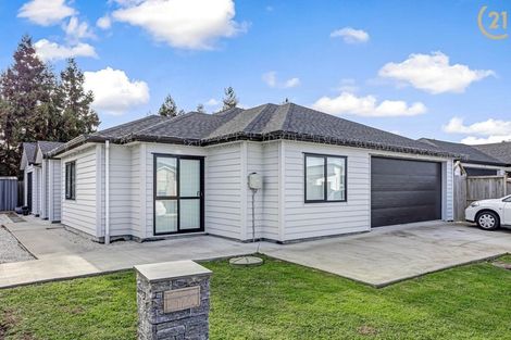 Photo of property in 17 Hard Beech Street, Takanini, 2110