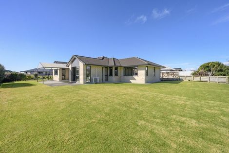 Photo of property in 8 Vantage Place, Omokoroa, 3114