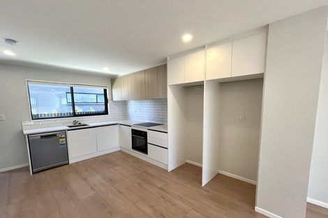 Photo of property in 54 Huri Street, Mangere Bridge, Auckland, 2022