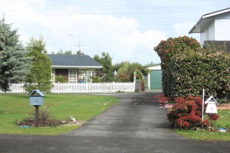 Photo of property in 15 Bexley Place, Pahurehure, Papakura, 2113