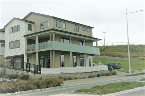 Photo of property in 39 Cavalli Road, Long Bay, Auckland, 0630