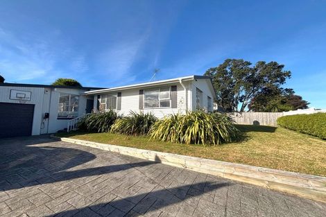Photo of property in 7 Redwood Drive, Massey, Auckland, 0614