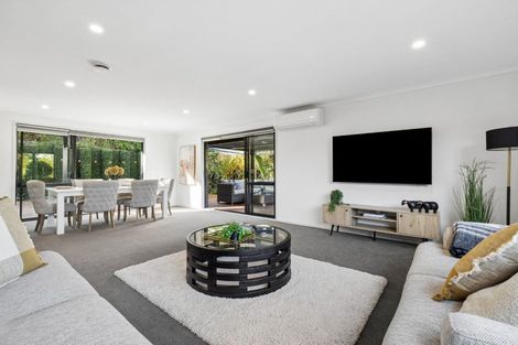 Photo of property in 82 Reynolds Road, Pukekohe, 2120