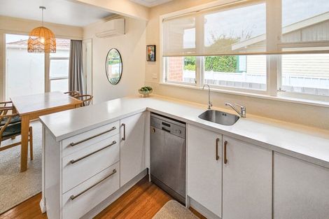 Photo of property in 4 Harpham Street, Taradale, Napier, 4112