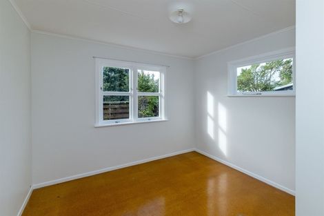 Photo of property in 10 Ngaio Street, Otaki Beach, Otaki, 5512