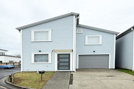 Photo of property in 6 Riroriro Close, Papakura, 2110