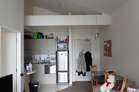 Photo of property in Terrace Heights Apartments, 2/163p The Terrace, Wellington Central, Wellington, 6011