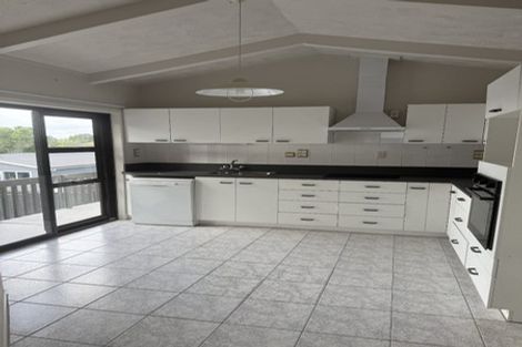 Photo of property in 20 Widmore Drive, Massey, Auckland, 0614