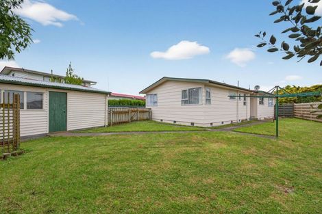 Photo of property in 36 Abraham Crescent, Milson, Palmerston North, 4414