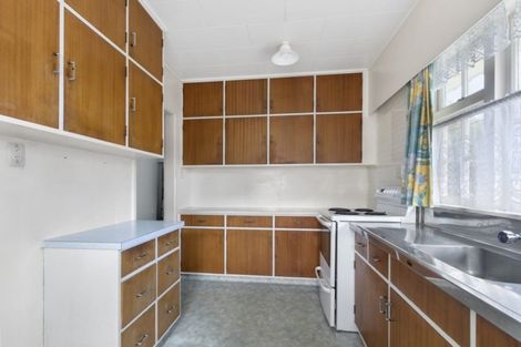 Photo of property in 17 Korau Grove, Stokes Valley, Lower Hutt, 5019