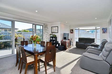Photo of property in 1/28 Kirsten Place, Parklands, Christchurch, 8083
