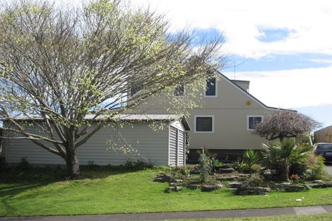 Photo of property in 40 Corinna Street, Welcome Bay, Tauranga, 3112