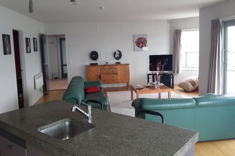 Photo of property in 10 Paratu Way, Strathmore Park, Wellington, 6022