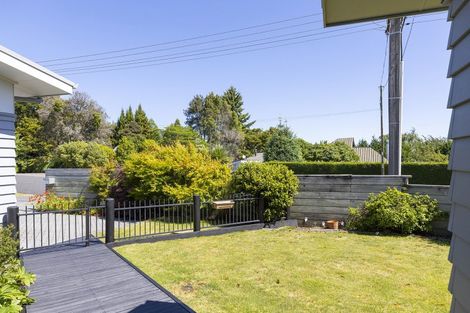 Photo of property in 2/30 Ingle Avenue, Waipahihi, Taupo, 3330