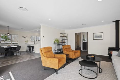 Photo of property in 15 Rochester Place, Bethlehem, Tauranga, 3110