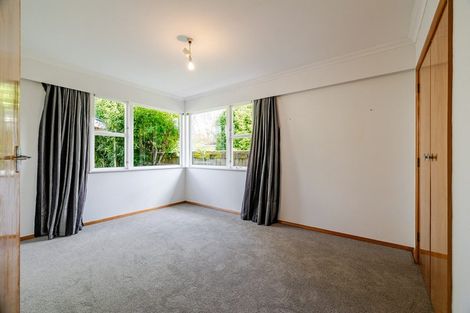 Photo of property in 5 Athlone Place, Hokowhitu, Palmerston North, 4410
