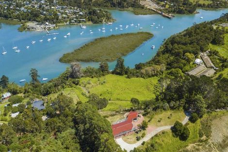 Photo of property in 90 Cedar Terrace, Stanmore Bay, Whangaparaoa, 0932