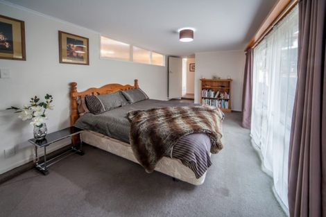 Photo of property in 5 Brooke Road, Red Hill, Papakura, 2110