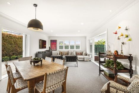 Photo of property in 34 Hinemoa Street, Birkenhead, Auckland, 0626