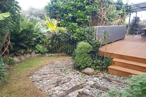 Photo of property in 15 Puriri Place, Tuateawa, Coromandel, 3583
