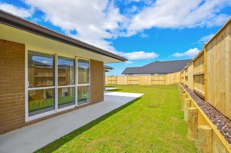 Photo of property in 12 Helenvale Crescent, Pokeno, 2402