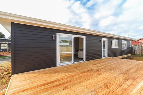 Photo of property in 3 Manatu Lane, Inglewood, 4330