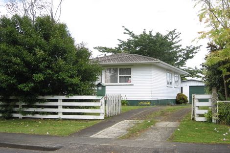 Photo of property in 38 Tairere Crescent, Rosehill, Papakura, 2113