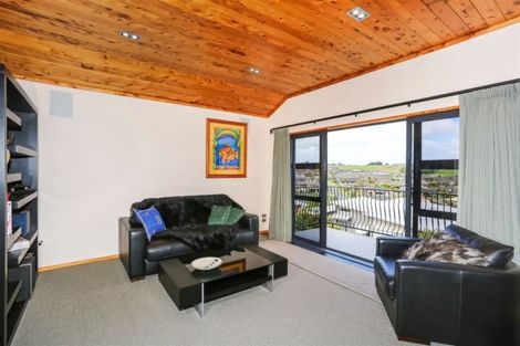 Photo of property in 24 Grace James Road, Pukekohe, 2120