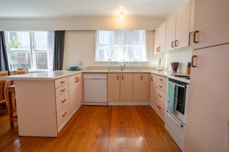 Photo of property in 34 Kaitawa Crescent, Paraparaumu, 5032