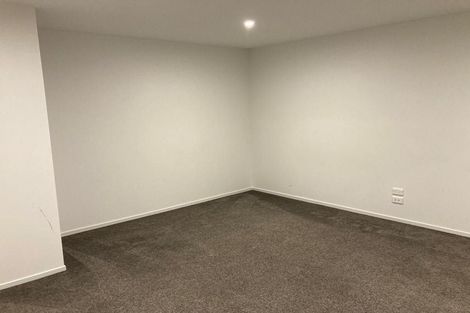 Photo of property in 4/60 Hayfield Way, Karaka, Papakura, 2580