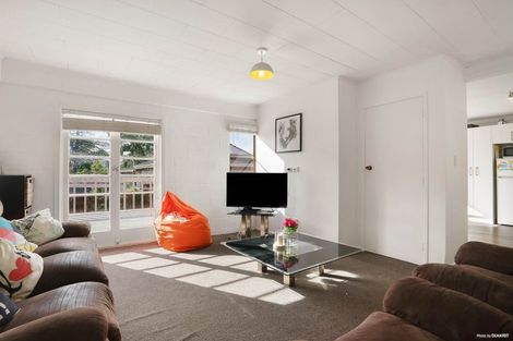 Photo of property in 1/34 Mcleod Road, Henderson, Auckland, 0612
