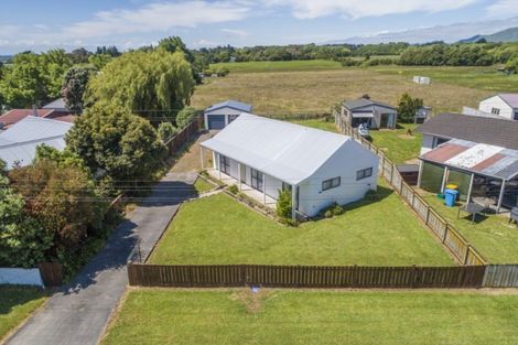 Photo of property in 14 Tawa Street, Tokomaru, Palmerston North, 4474