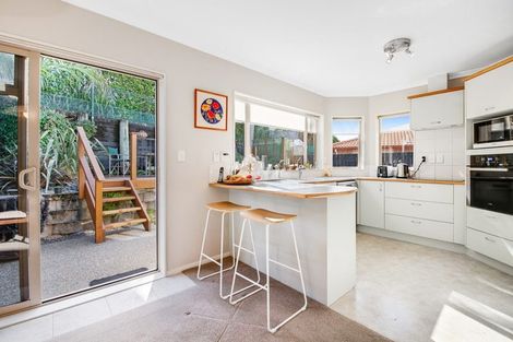 Photo of property in 48 Chesterfield Way, Orewa, 0931