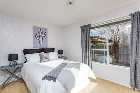 Photo of property in 60 Denise Crescent, Hornby, Christchurch, 8042