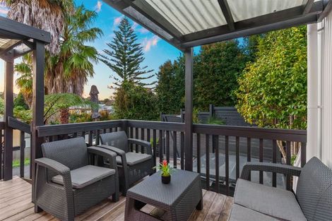 Photo of property in 1/35 Newhaven Terrace, Mairangi Bay, Auckland, 0630