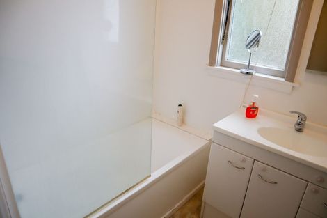 Photo of property in 6 Wittys Road, Avonhead, Christchurch, 8042