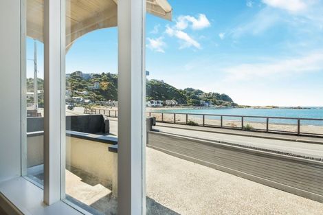 Photo of property in 72 Owhiro Bay Parade, Owhiro Bay, Wellington, 6023
