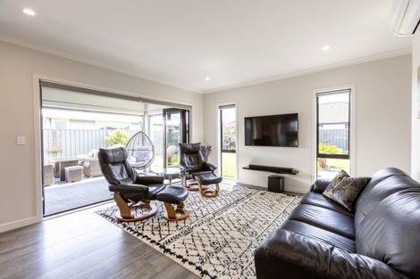 Photo of property in 12 Ruahine Road, Poraiti, Napier, 4112