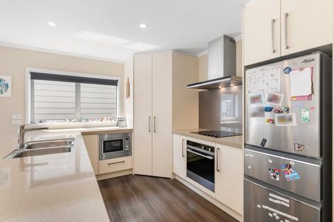 Photo of property in 1 Chalfont Road, Silverstream, Upper Hutt, 5019