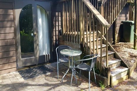 Photo of property in St Marys Close, 15/435 Parnell Road, Parnell, Auckland, 1052