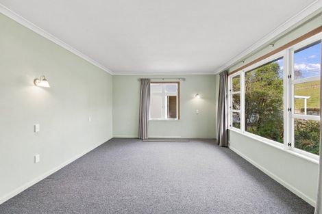 Photo of property in 36 Ongo Road, Hunterville, 4730