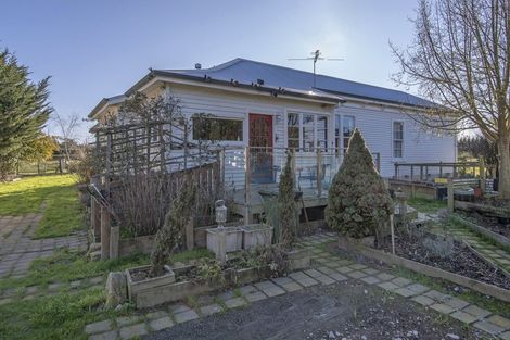 Photo of property in 1386 North Eyre Road, West Eyreton, Rangiora, 7475