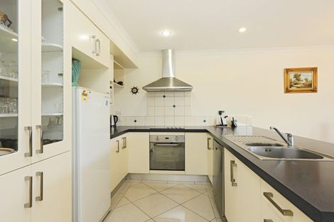 Photo of property in 5 Mana Place, Poraiti, Napier, 4112