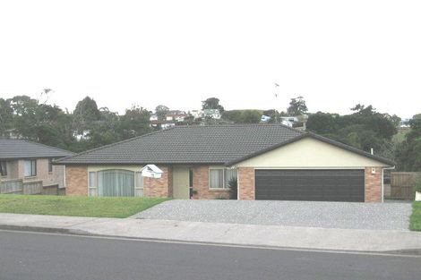 Photo of property in 15 Jadewynn Drive, Massey, Auckland, 0614