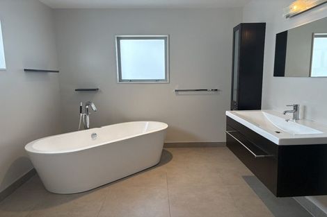 Photo of property in 34 Menin Road, Raumati South, Paraparaumu, 5032