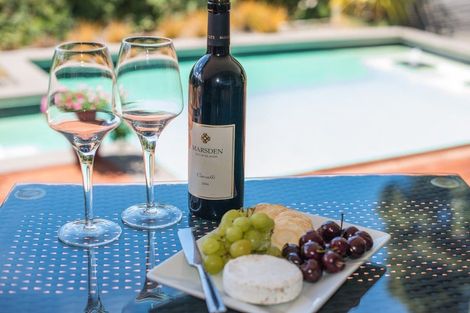 Photo of property in 69 School Road, Paihia, 0200